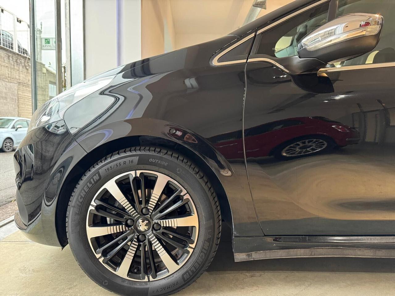Peugeot 208 PureTech Turbo 110 EAT6 S&S 5 porte Allure