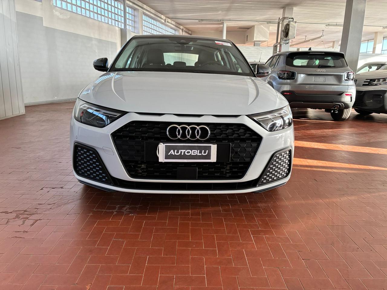 Audi A1 sportback 30 1.0 tfsi admired 110cv s-tronic