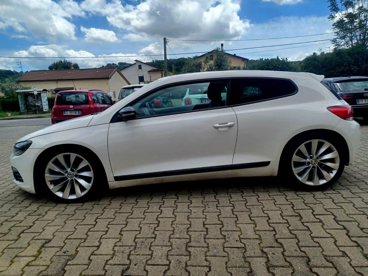 Volkswagen Scirocco 2.0 TDI 140CV DPF DSG