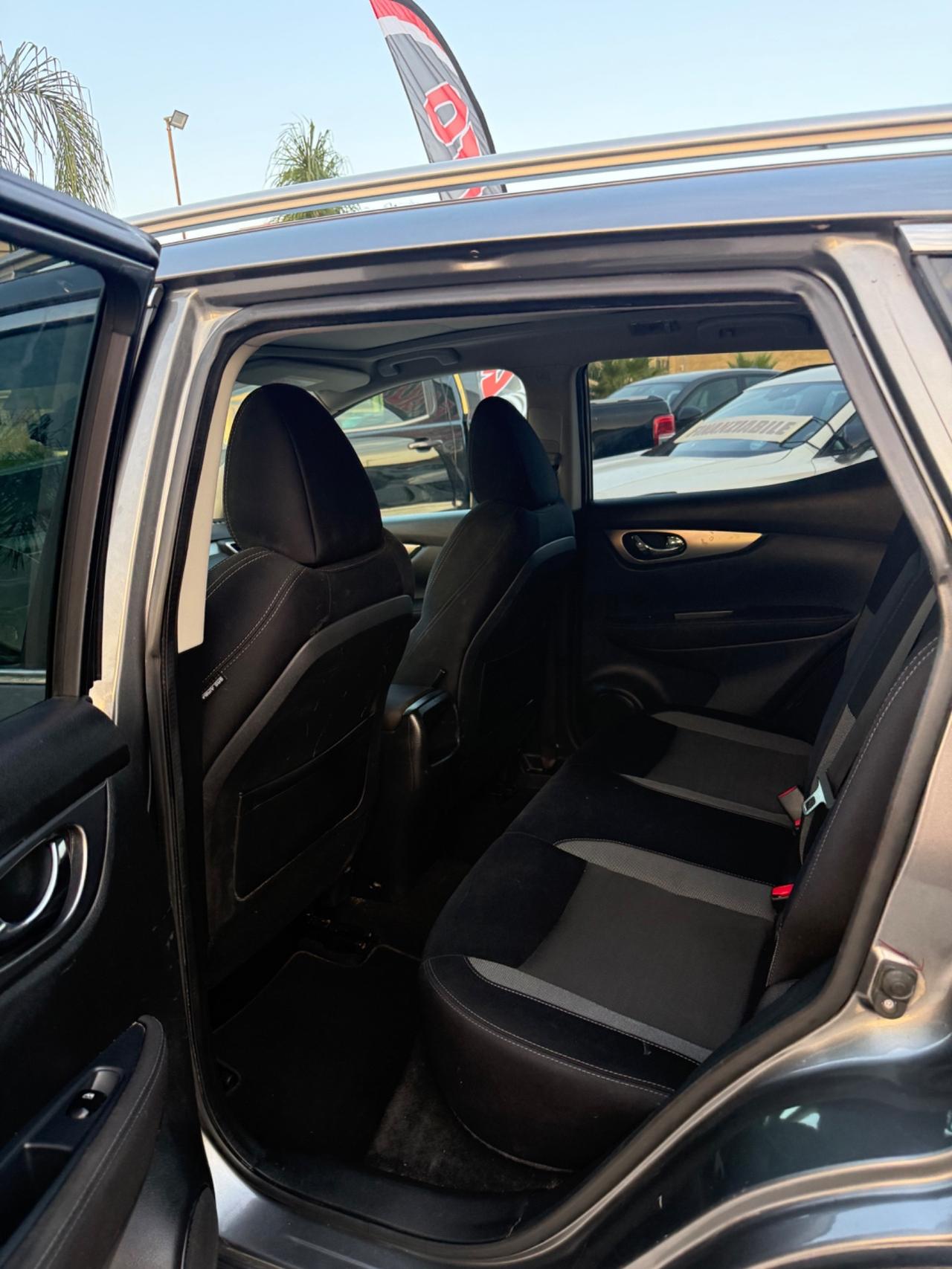 Nissan Qashqai 1.5 dCi N-Connecta