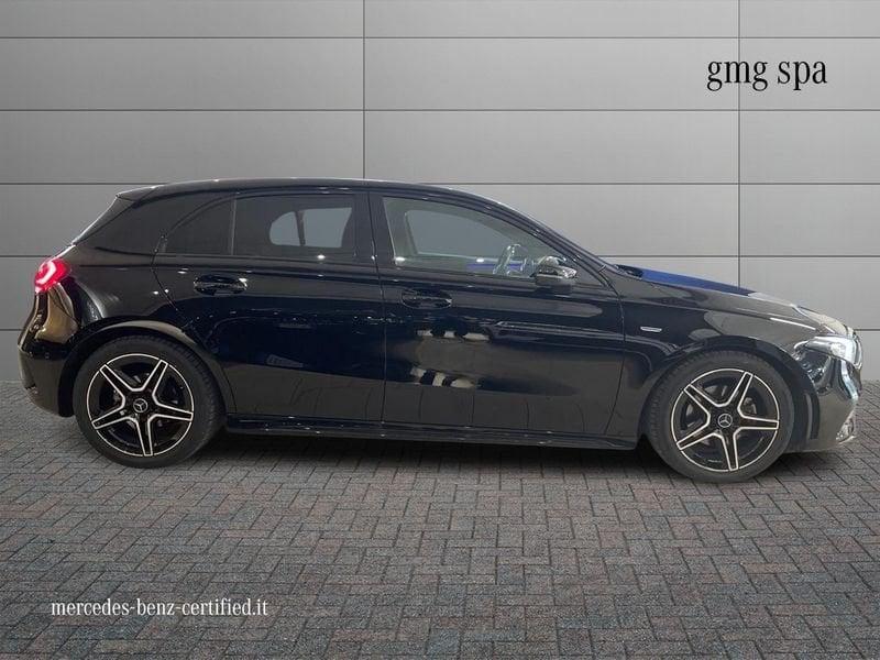 Mercedes-Benz Classe A A 180 d Premium Night edition auto