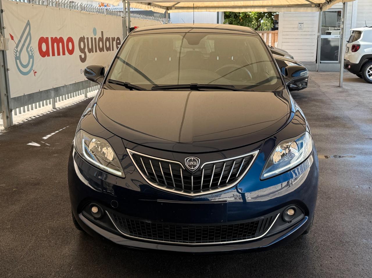 Lancia Ypsilon 1.0 FireFly 5 porte S&S Hybrid Ecochic Silver