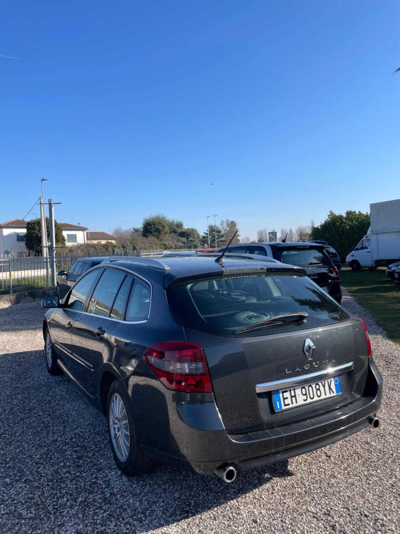 Renault Laguna 2.0 dCi 150CV SporTour Nav