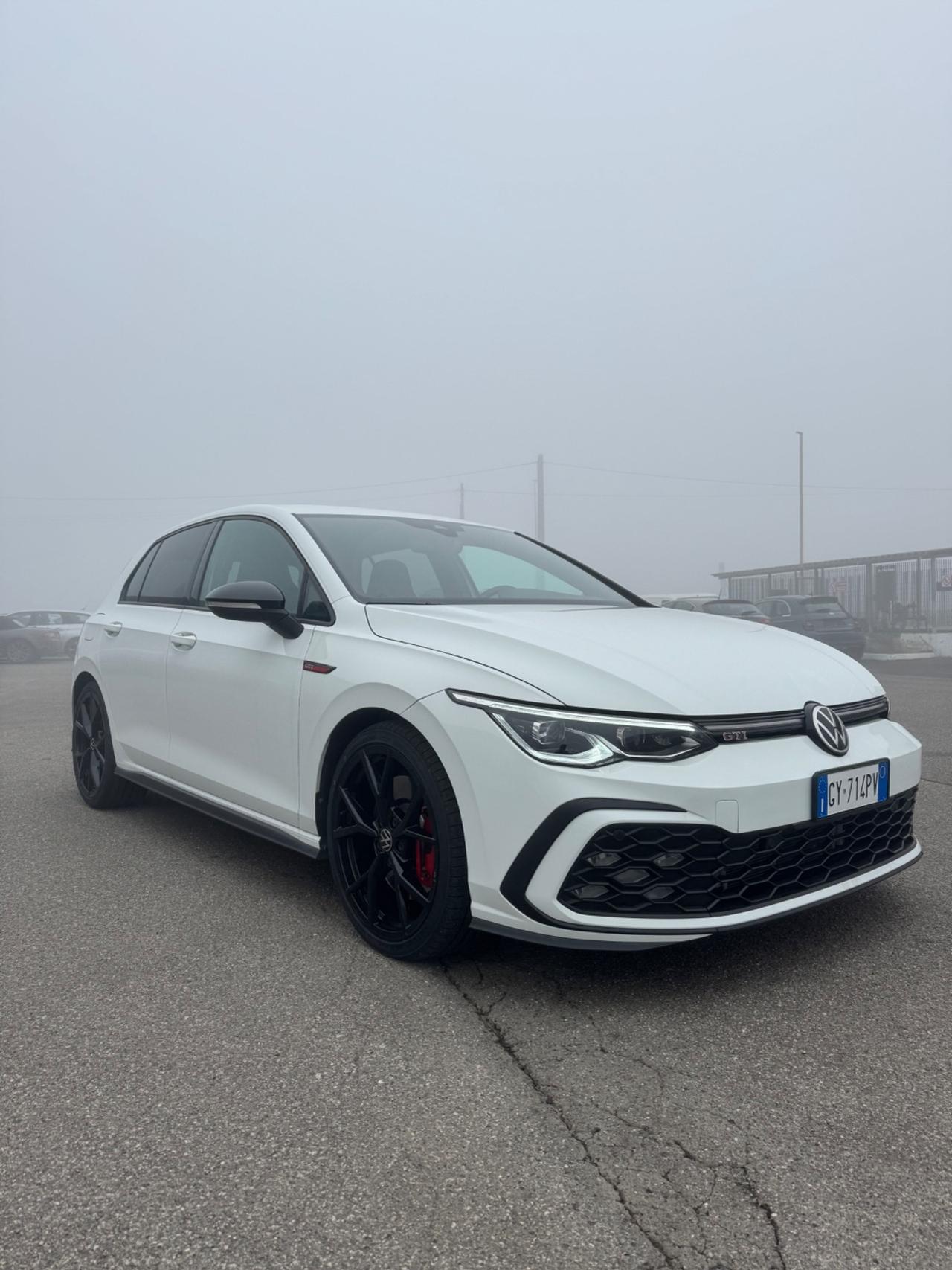 Volkswagen Golf GTI 2.0 TSI DSG