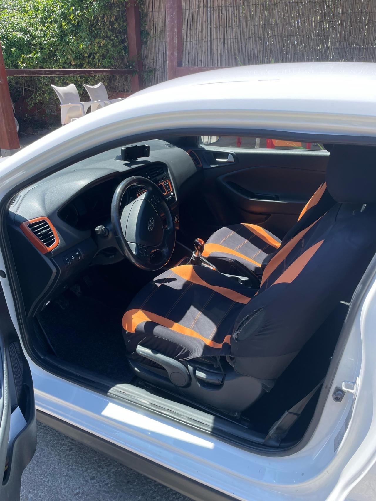 Hyundai i20 Coupé 1.4 CRDi 3 porte Sport