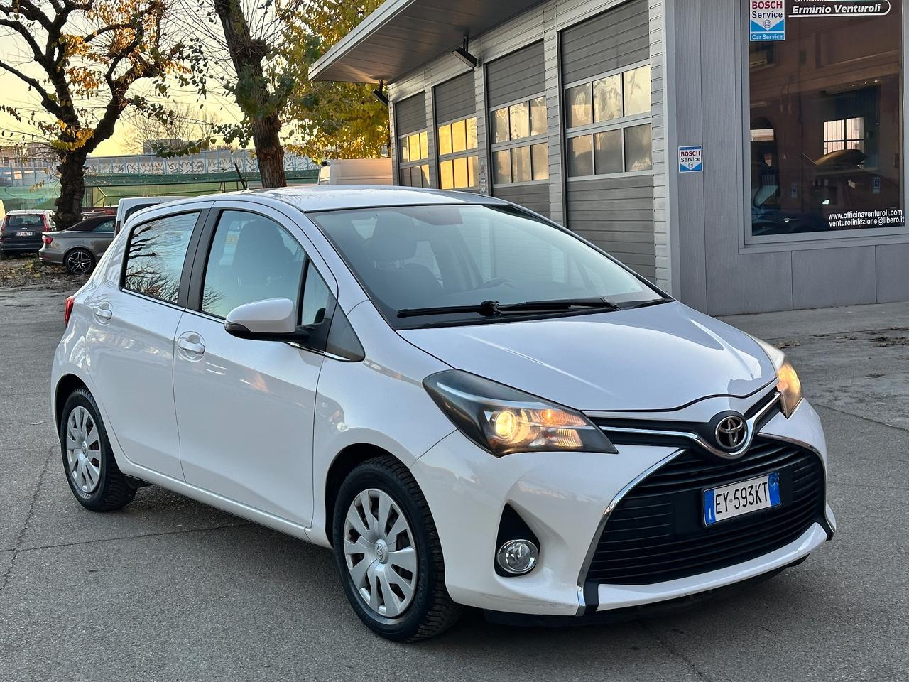 Toyota Yaris 1.0 5 porte Lounge solo 120mila km
