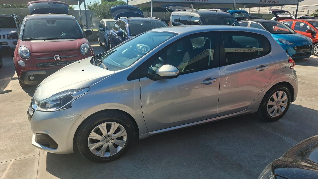 Peugeot 208 PureTech 68 5 porte 2016