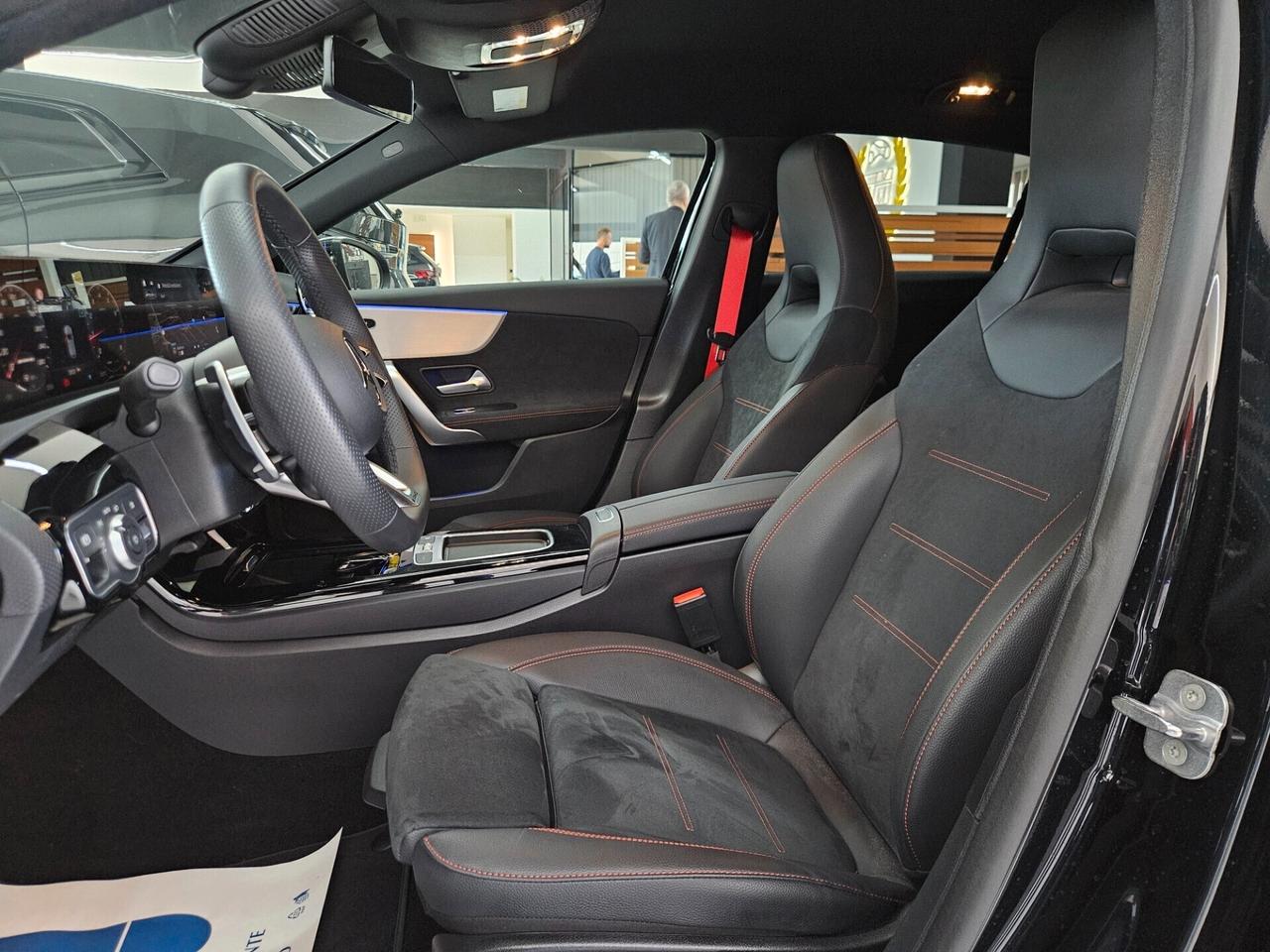 Mercedes-Benz A 35 AMG Line Premium 4matic auto
