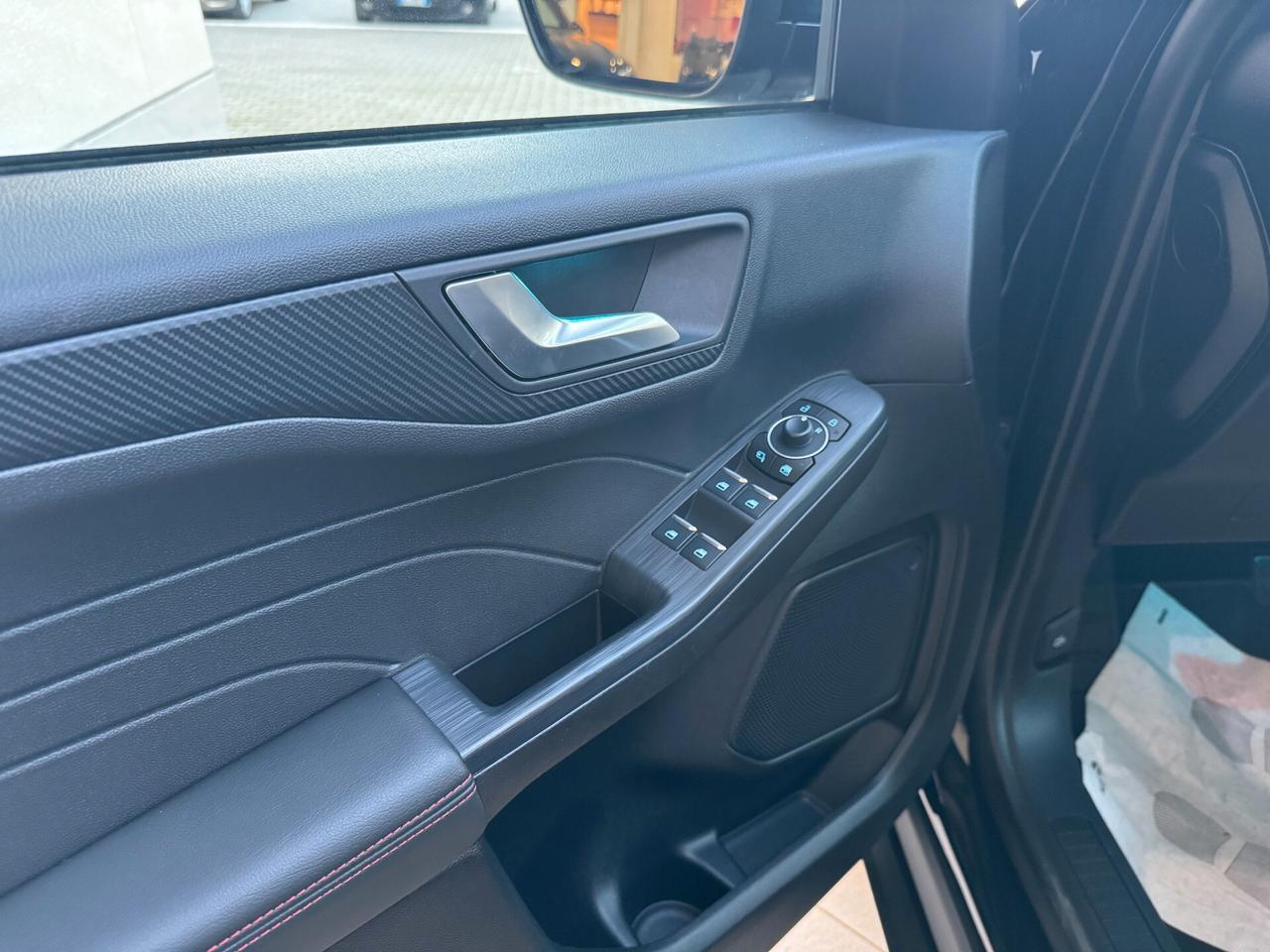 Ford Kuga 2.5 Full Hybrid 180 CV CVT 2WD ST-Line