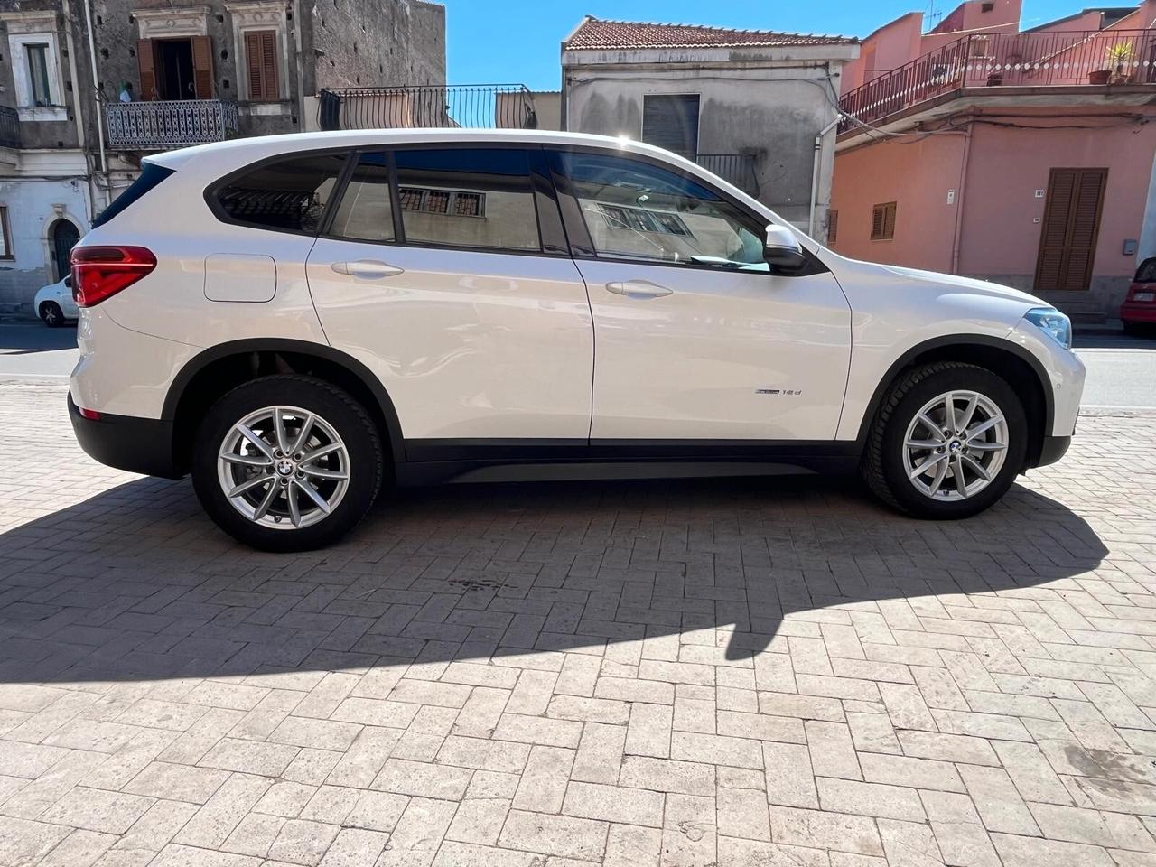 Bmw X1 sDrive18D TETTO APRIBILE