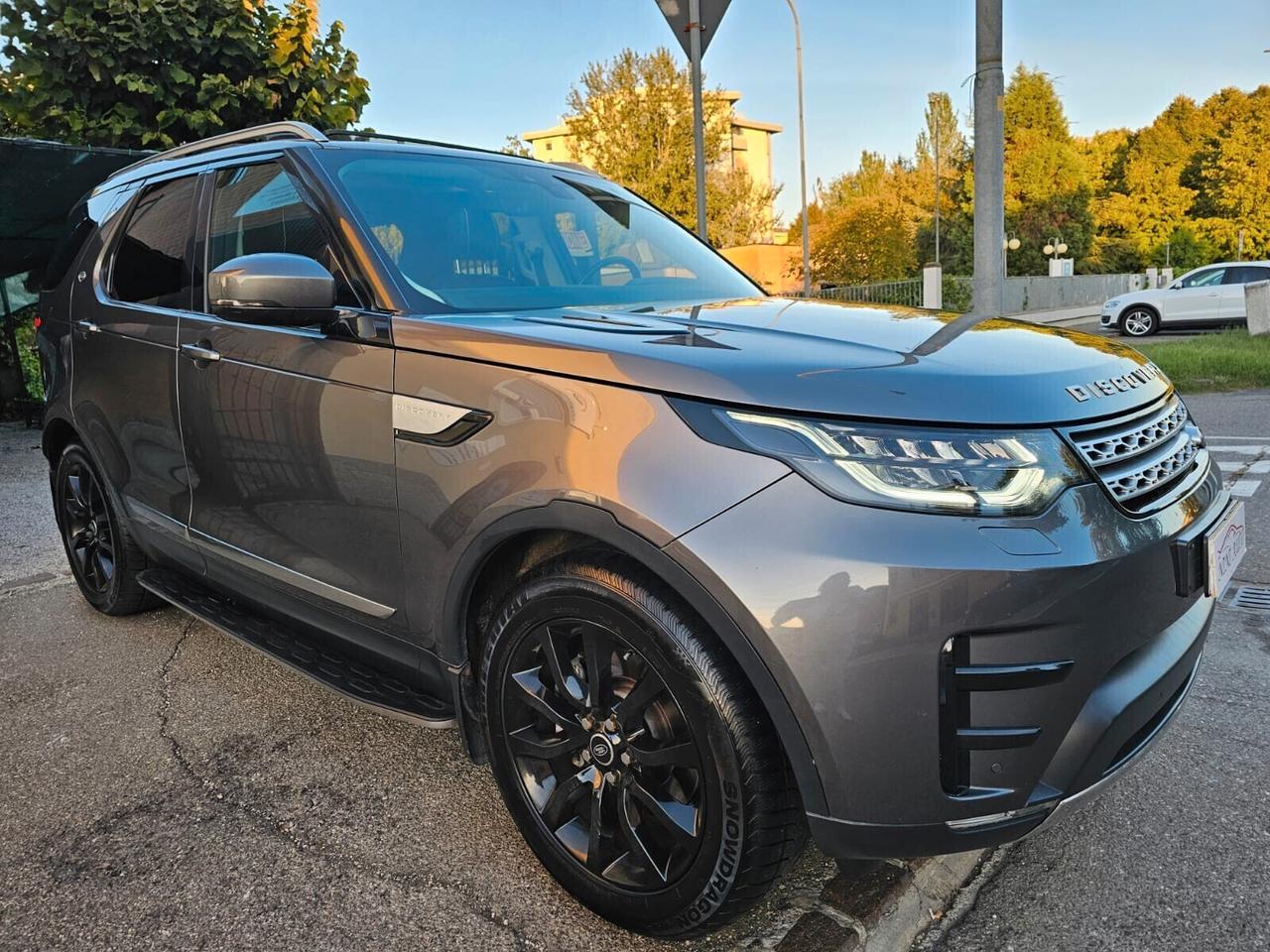 Land Rover Discovery 3.0 TDV6 258cv 7Posti*Pelle*Navi*Tetto*Euro6