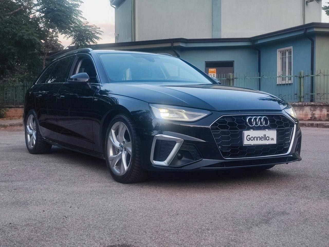 Audi A4 Avant 40 2.0 tdi S line edition 204cv s-tronic