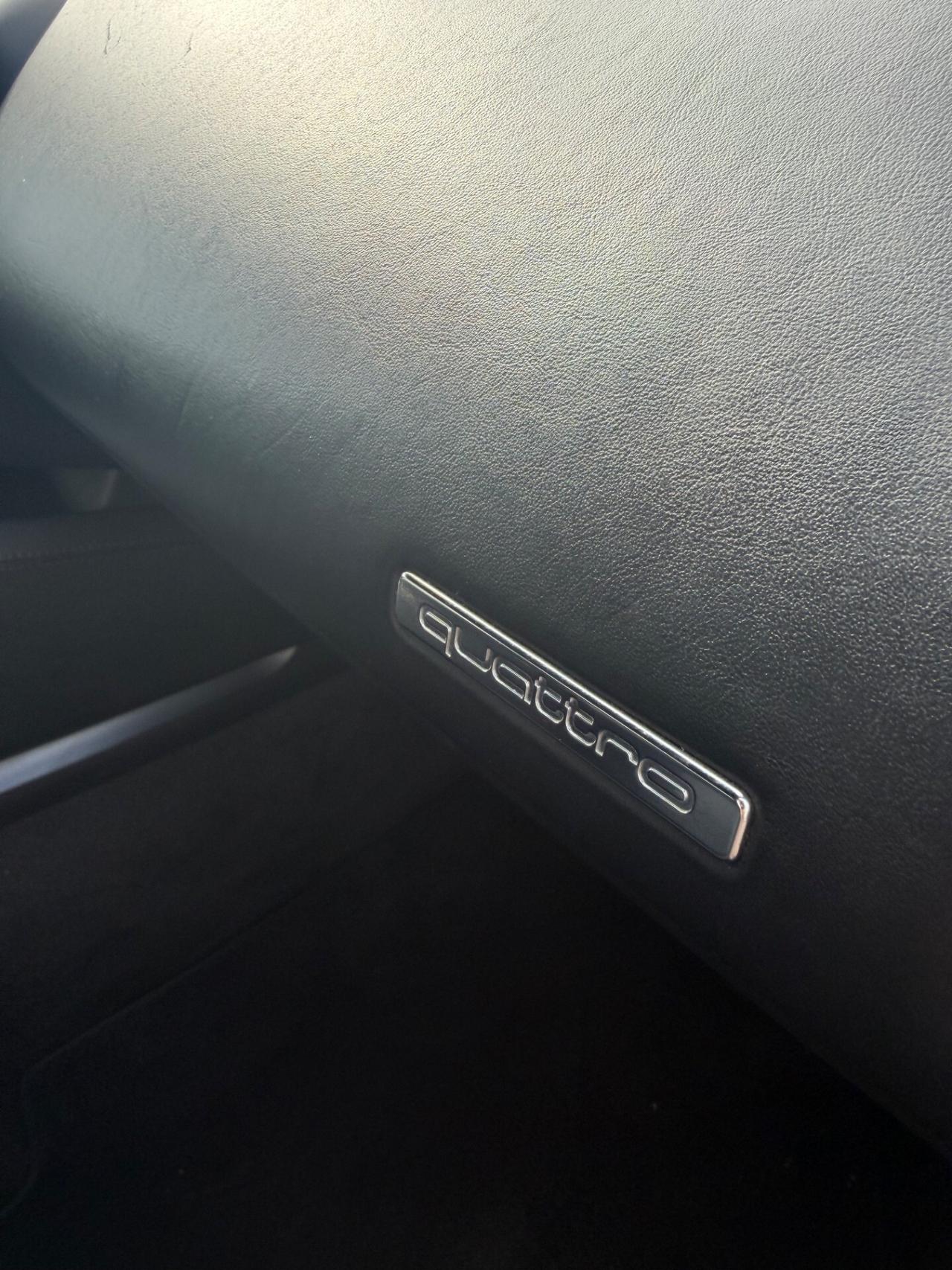 Audi R8 4.2 V8 FSI quattro R tronic