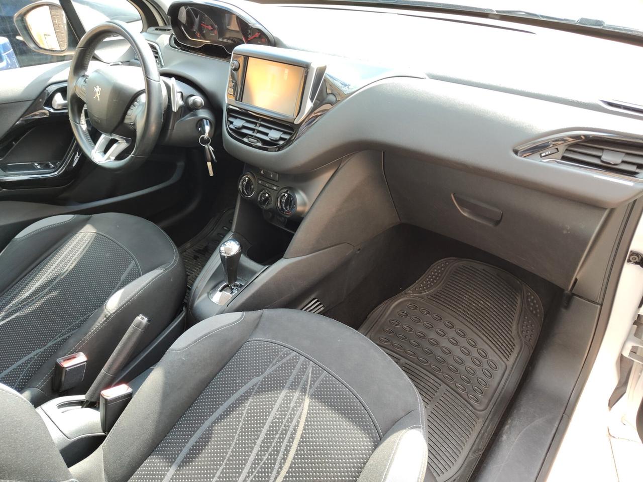 Peugeot 208 1.4 e-HDi 68 CV S&S robotizzato 5 porte Active