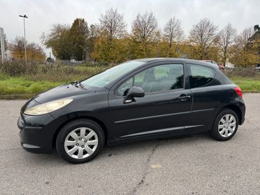 Peugeot 207 1.4 8V 75CV 3p. Energie*NEOPATENTATI*