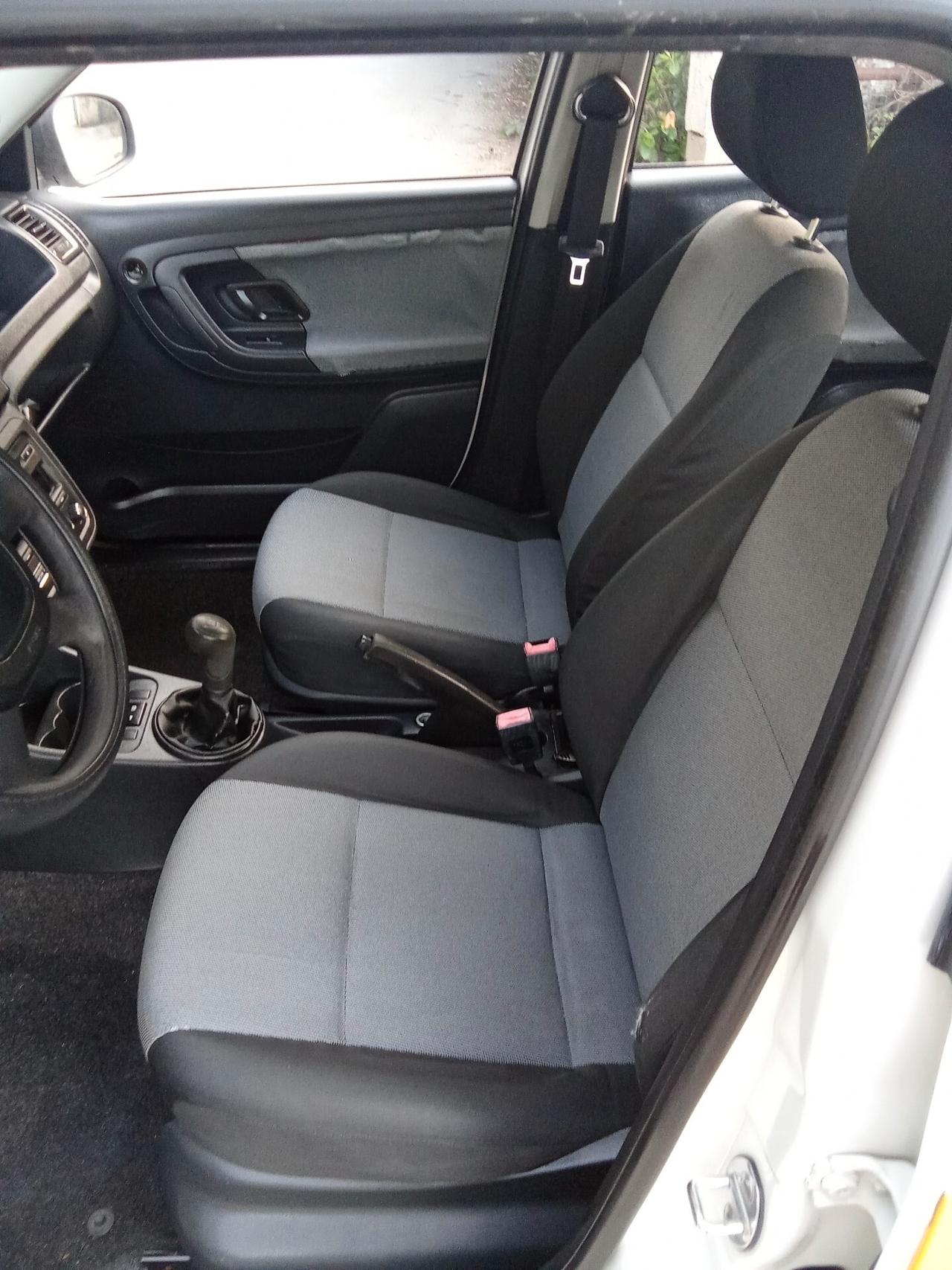 Skoda Fabia 1.6 TDI 75CV N1 011