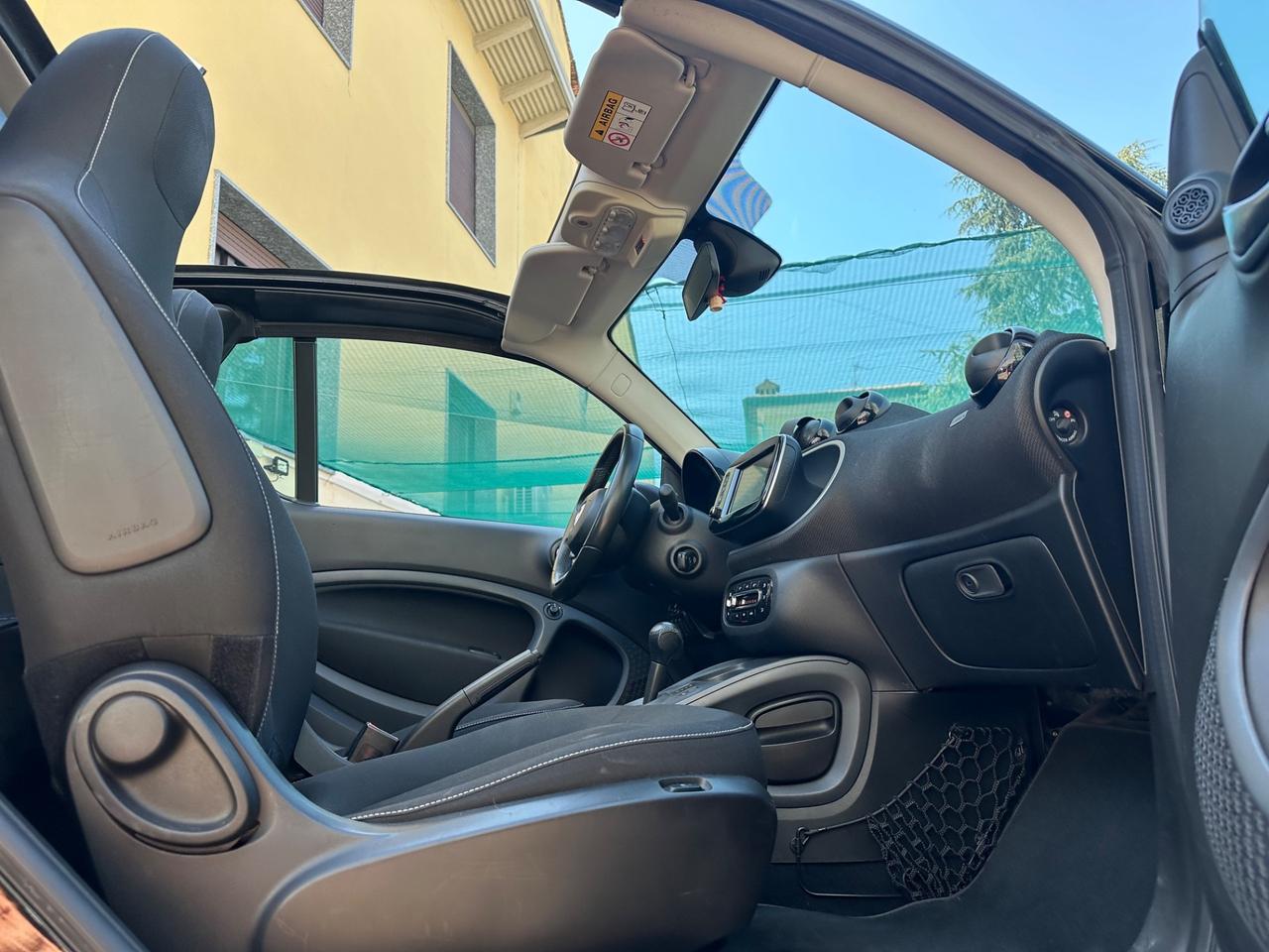 Smart ForTwo 70 1.0 cabrio Passion - ok neopatentati