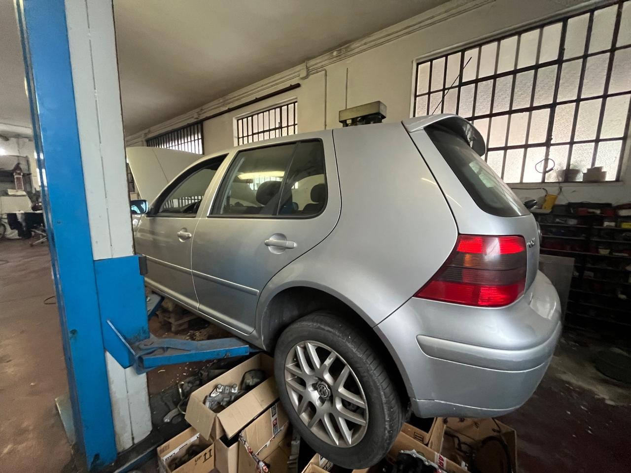 Volkswagen Golf 1.6 16V cat 5 porte Highline LEGGERE BENE
