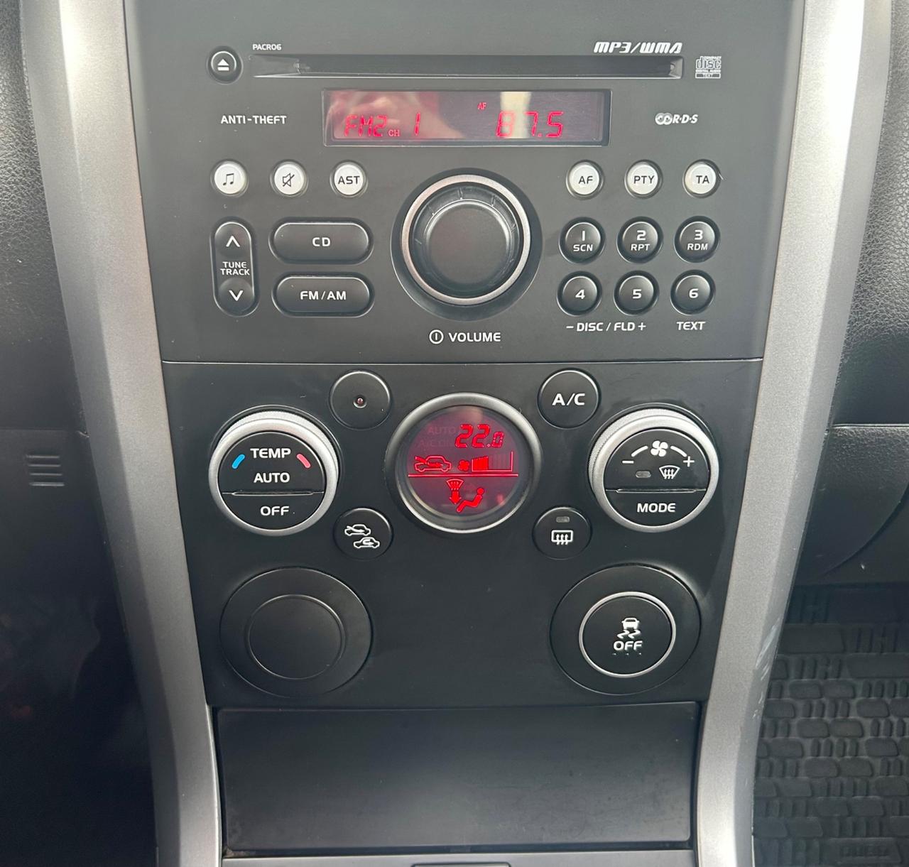 Suzuki Grand Vitara 1.6 3p Special Offroad 2012