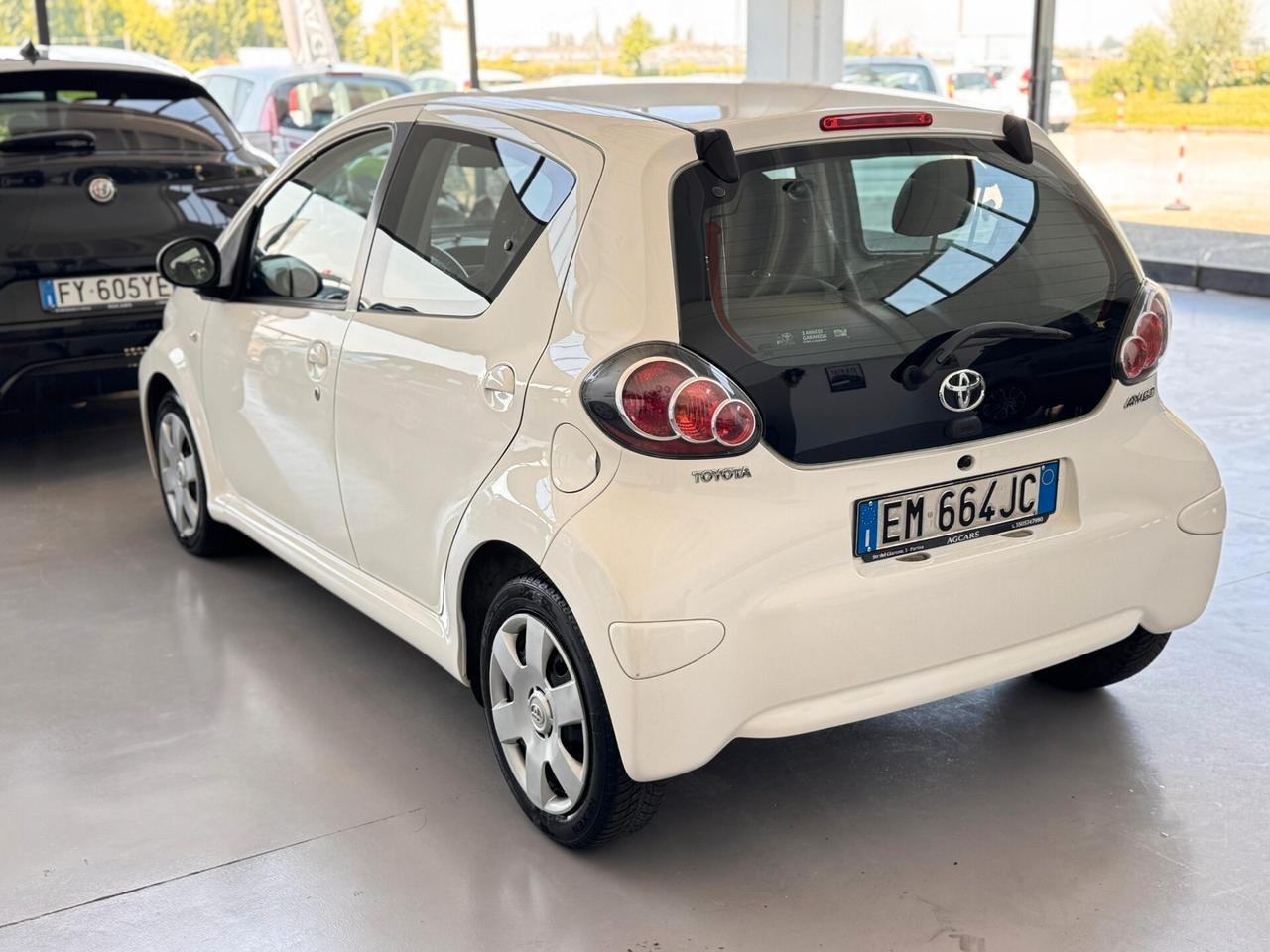 Toyota Aygo 1.0 12V VVT-i 5 porte Tobasco