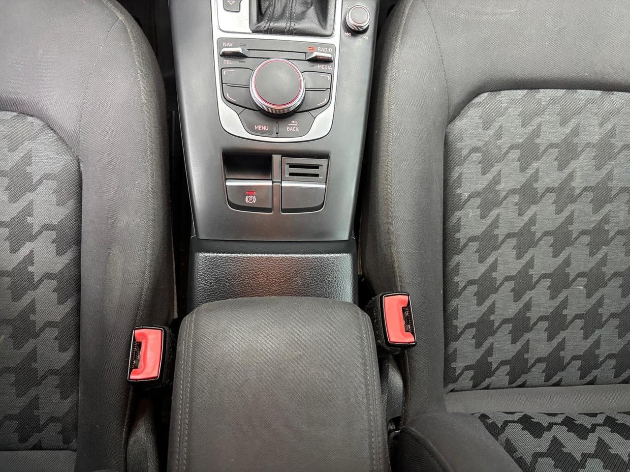 Audi A3 SPB 1.6 TDI clean diesel S tronic Ambition