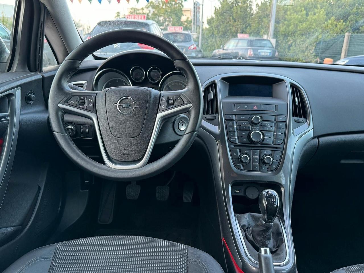 Opel Astra 1.7 CDTI 130CV 2014 GARANZIA