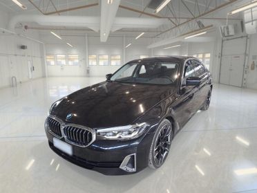 BMW 540 XDRIVE LUXURY AUTO MH48V 4 PORTE BERLINA