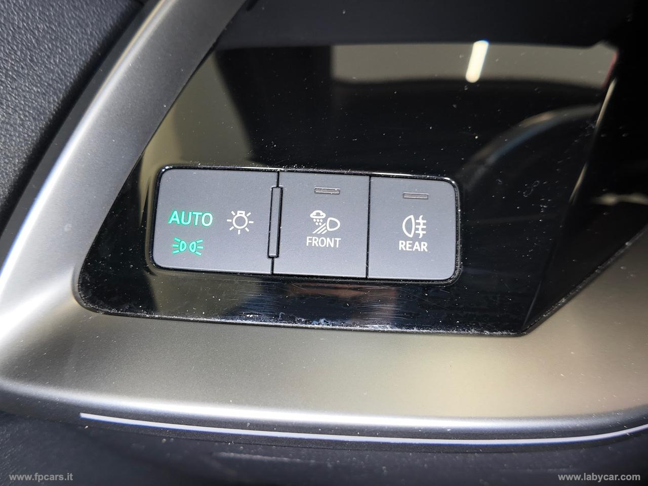 AUDI A3 SPB 40 TDI quattro S tr. Id. Black S-LINE