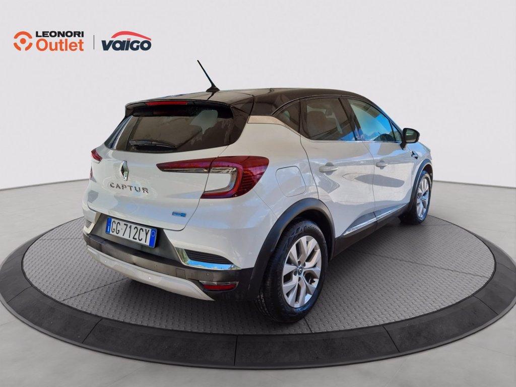 RENAULT Captur 1.6 e-tech hybrid intens 145cv auto del 2021