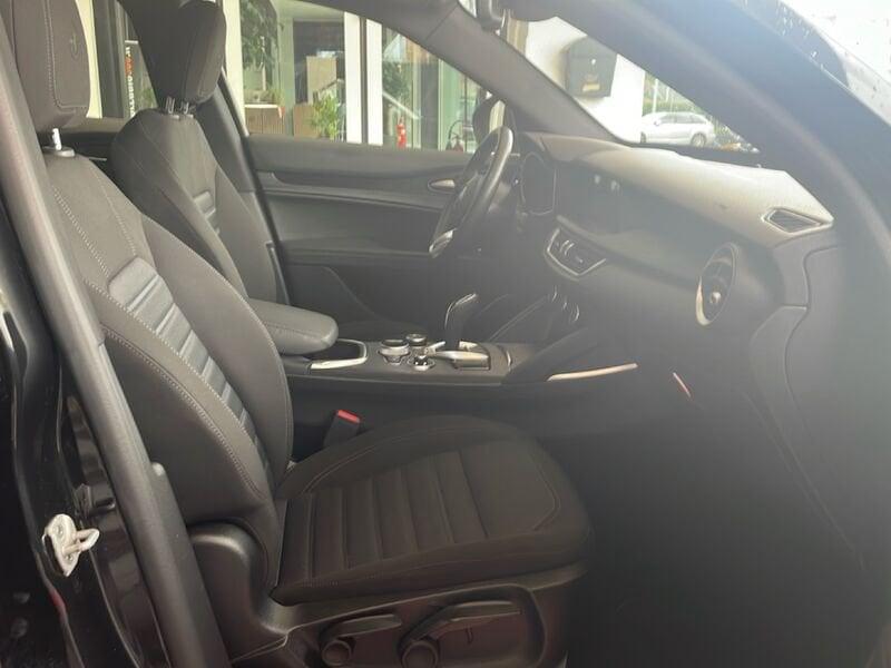 Alfa Romeo Stelvio 2.2 TD 160 CV Super AT8 RWD