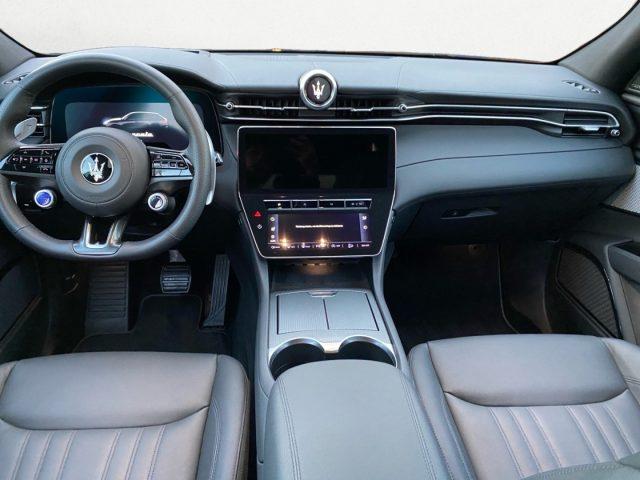 MASERATI Grecale MHEV 300 CV AWD GT