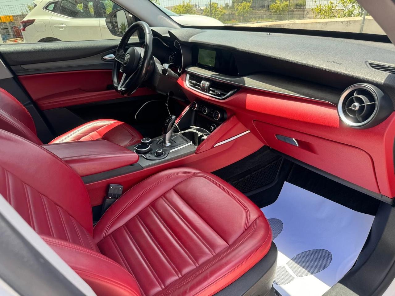 Alfa Romeo Stelvio 2.2 Turbodiesel 210 CV AT8 Q4 Super