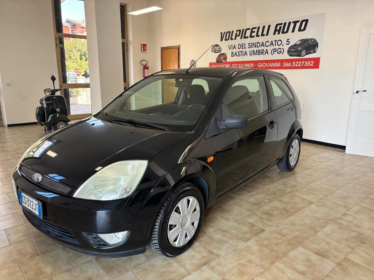 FORD FIESTA ANNO 2005 DS 1.4 ADATTA NEOPATENTATI KM 200 MILA