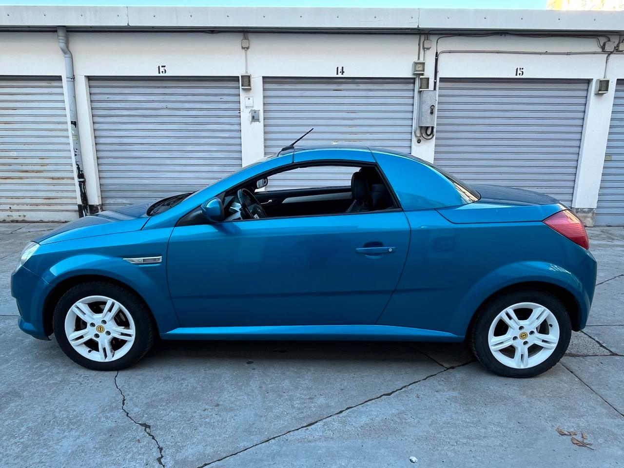 Opel Tigra TwinTop 1.4 16V Sport CABRIO