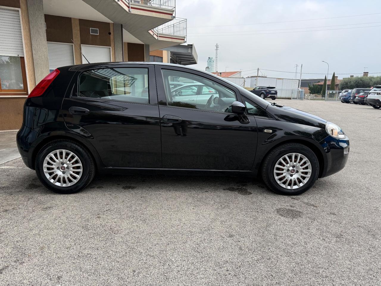 Fiat Punto 1.3 MJT II S&S 95 CV 5 porte Street