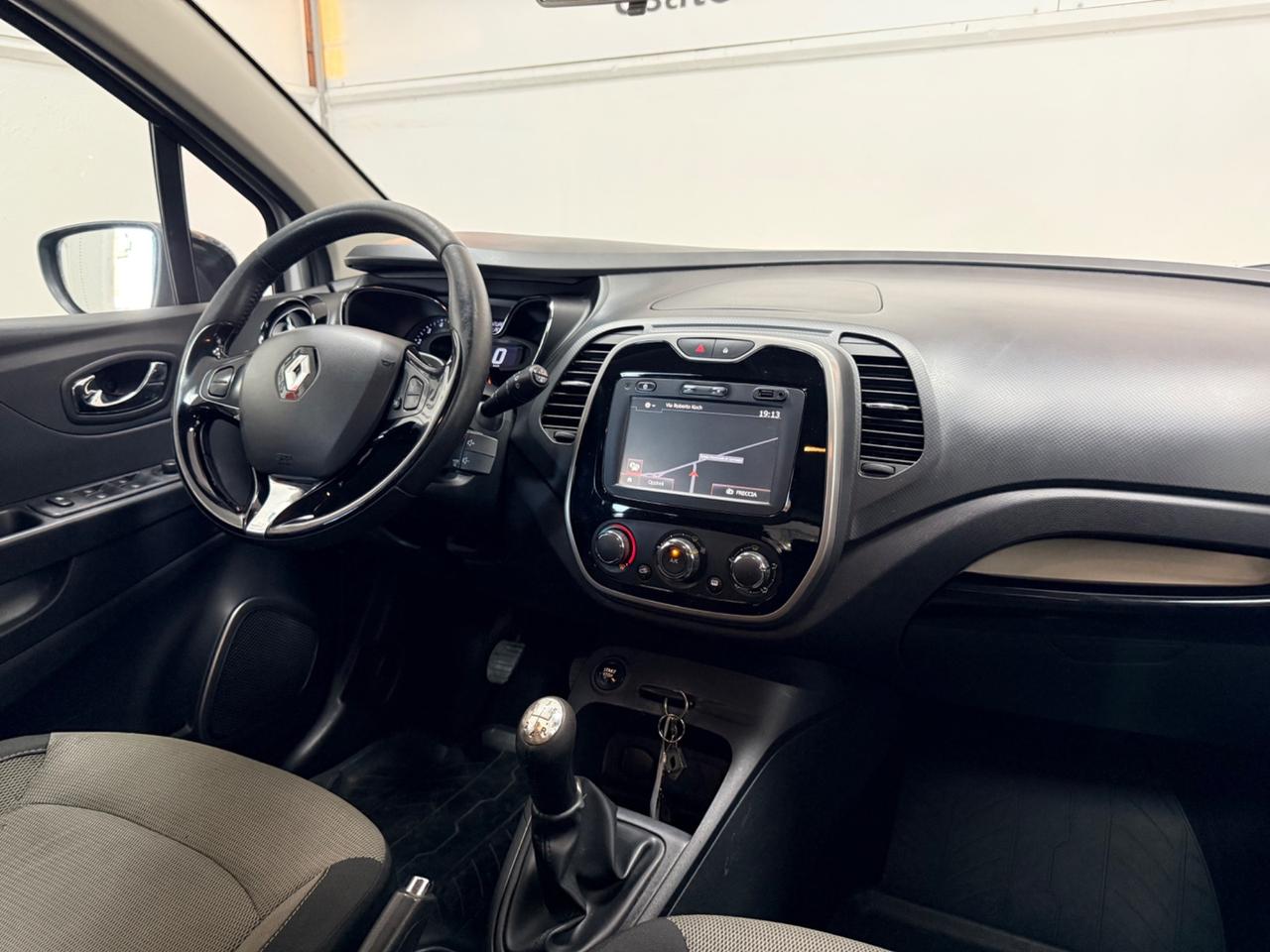 Renault Captur 1.5 dCi 8V 90 CV Energy Iconic Neopatentati 12/2015 Euro 6B