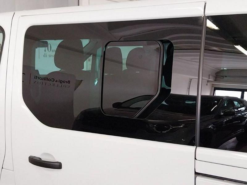 Nissan Primastar PRIM BUS L1H1 27Q 150CV AUT - X1