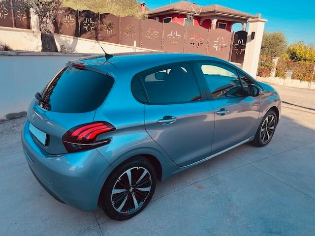 PEUGEOT 208 1.2 BENZINA/GPL 82 CV VERSIONE SIGNATURE