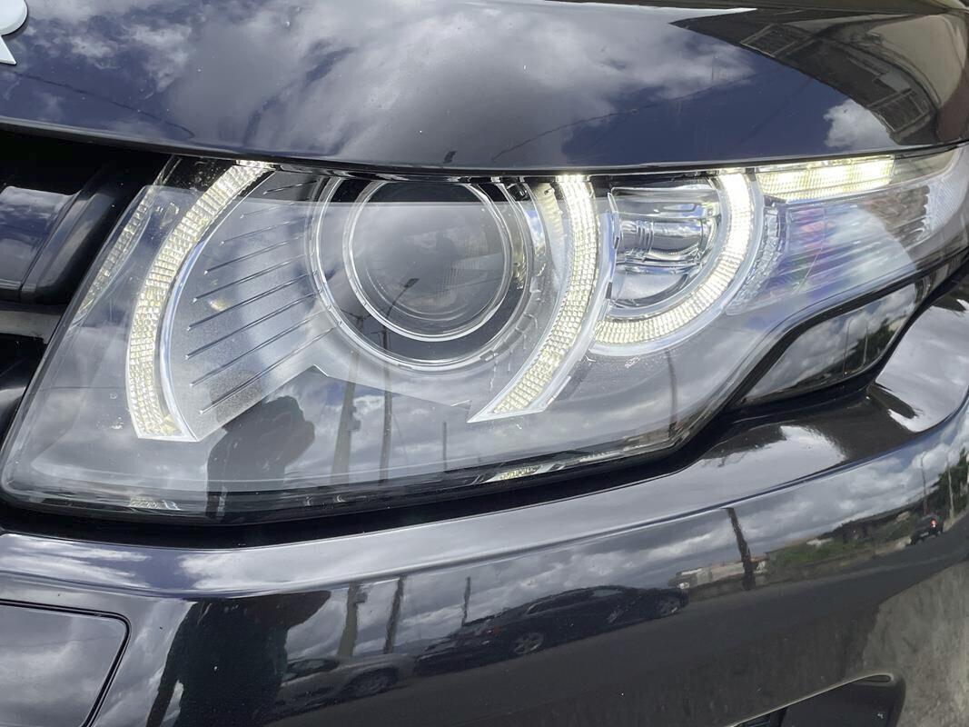Land Rover Range Rover Evoque 2.2 TD4 5p. Prestige