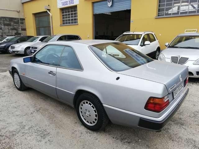 MERCEDES-BENZ 200 CE Coupé