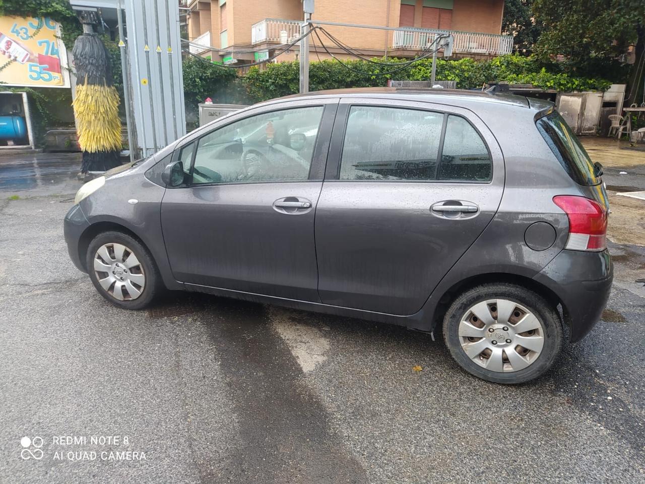 Toyota Yaris 1.0 Luxury pack