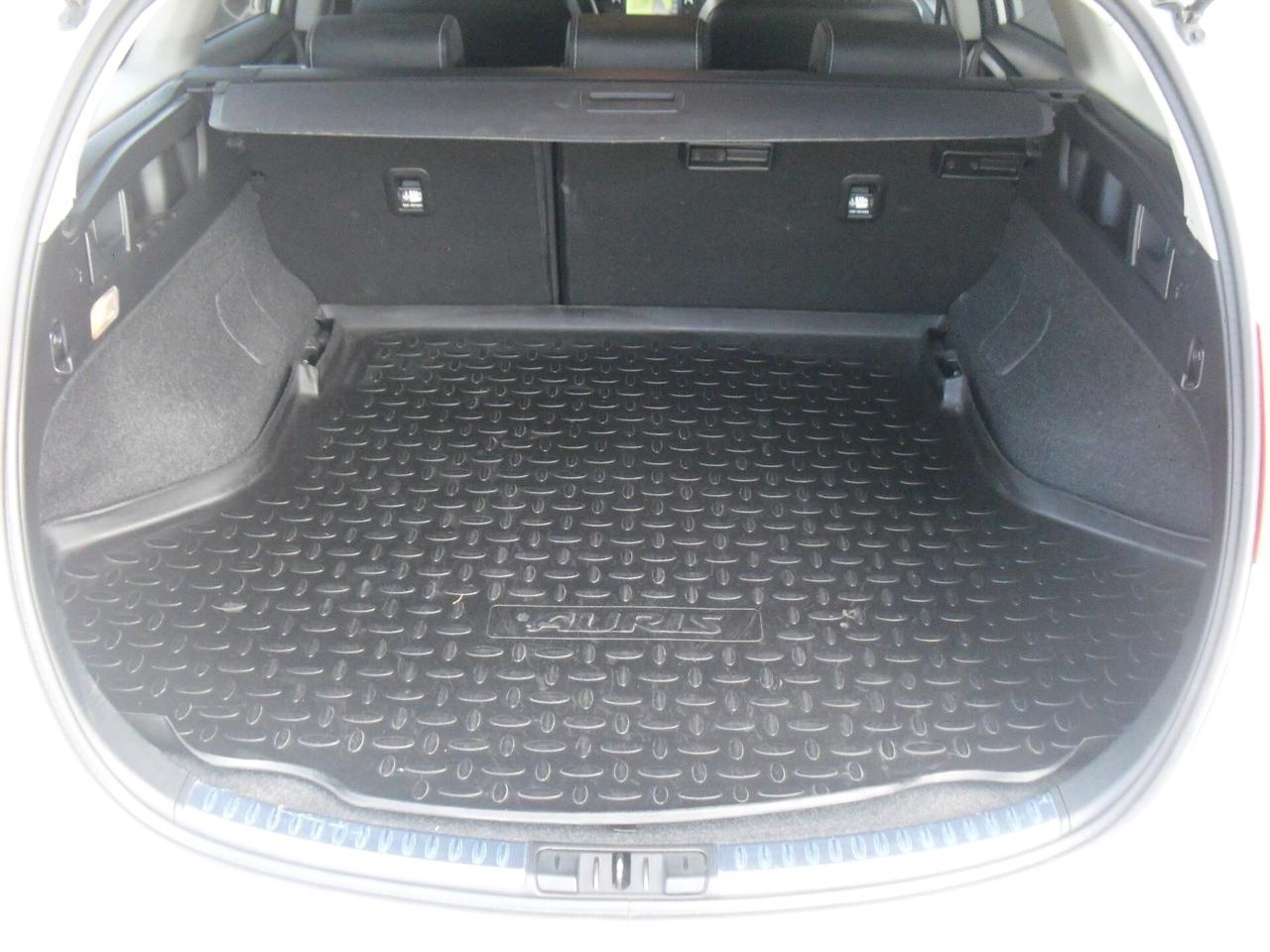 Toyota Auris Touring Sports 1.8 Hybrid Lounge, PERFETTA! CON SOLI 78.000 KM ORIGINALI!!