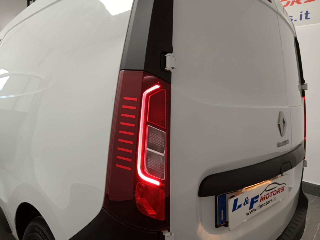 RENAULT EXPRESS FURGONE DIESEL SOLO 29000 KM