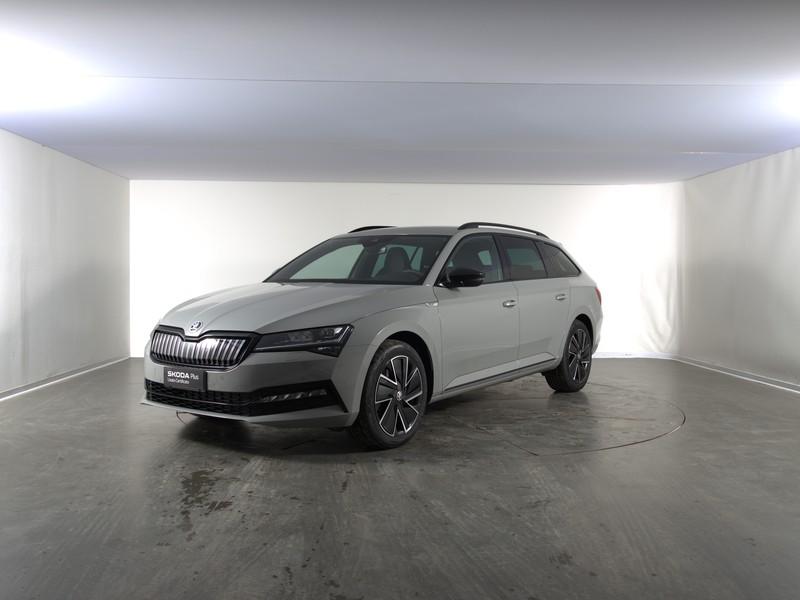 Skoda Superb wagon iv 1.4 tsi phev sportline dsg