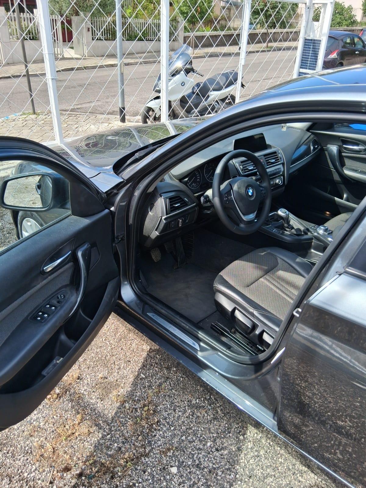 Bmw 116 116d 5p. Urban
