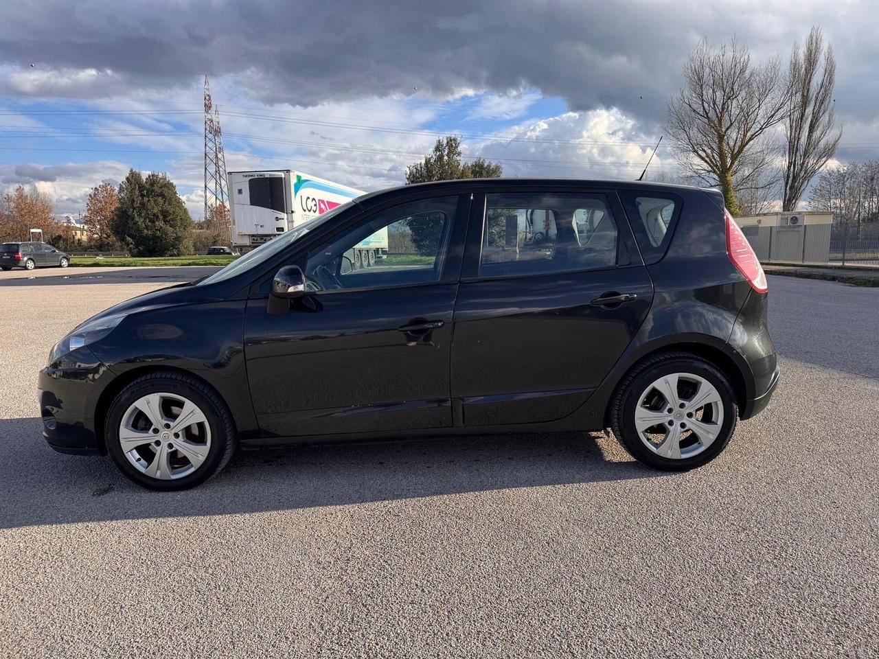 Renault Scénic X-Mod 1.5 dCi 110CV Luxe