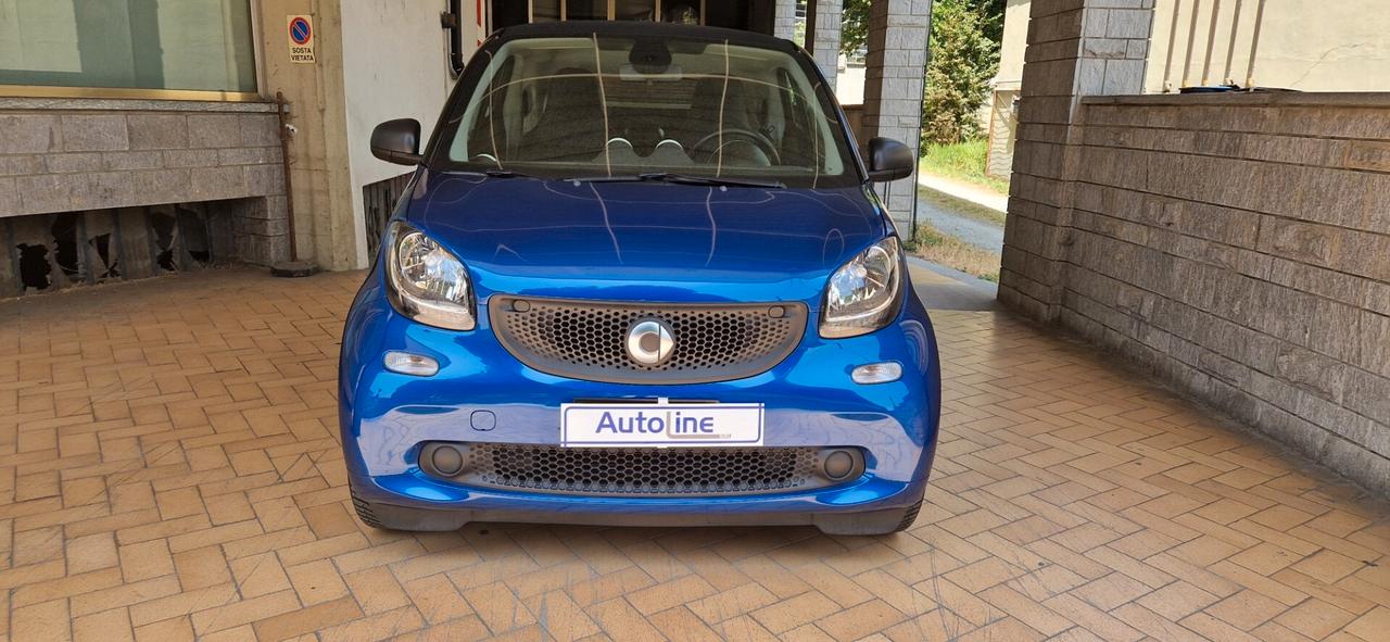 Smart ForTwo 70 1.0 twinamic Youngster cerchi in lega cambio automatico e sequenziale sedili in pelle