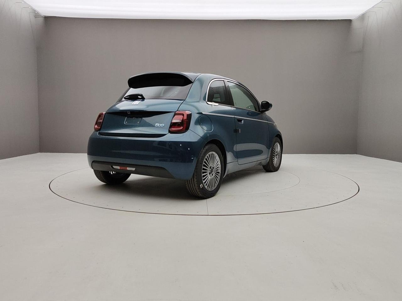 FIAT 500e 118CV 320KM