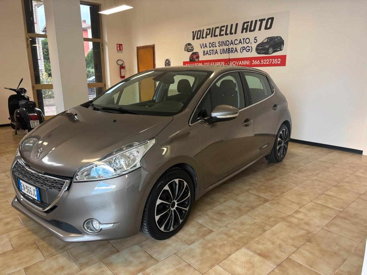PEUGEOT 208 ANNO 2012 BZ GPL ADATTA NEOPATENTATI KM 183 MILA