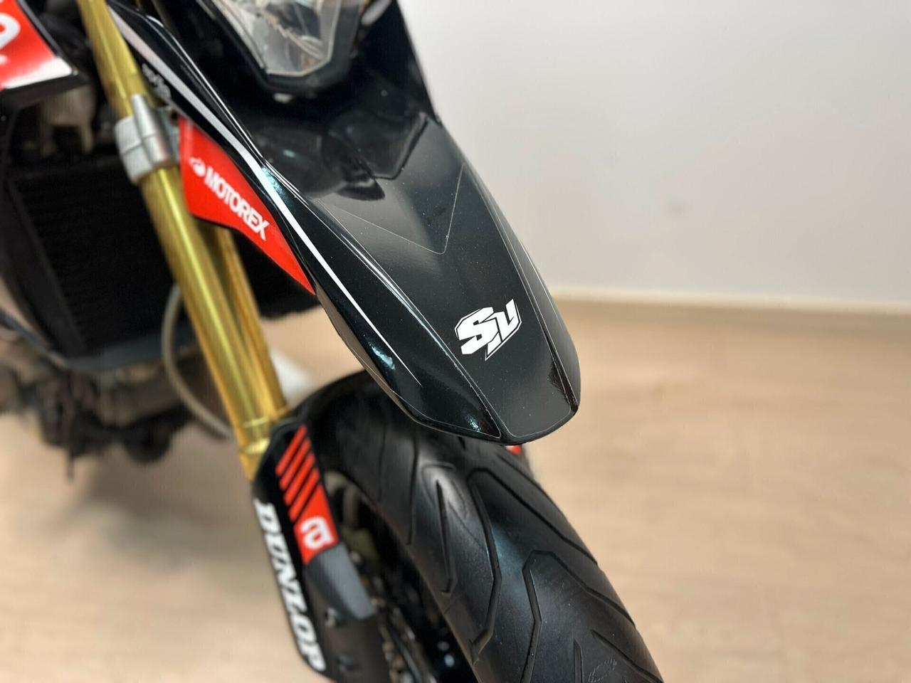APRILIA DORSODURO 750 FACTORY 2011 DA 99€ AL MESE